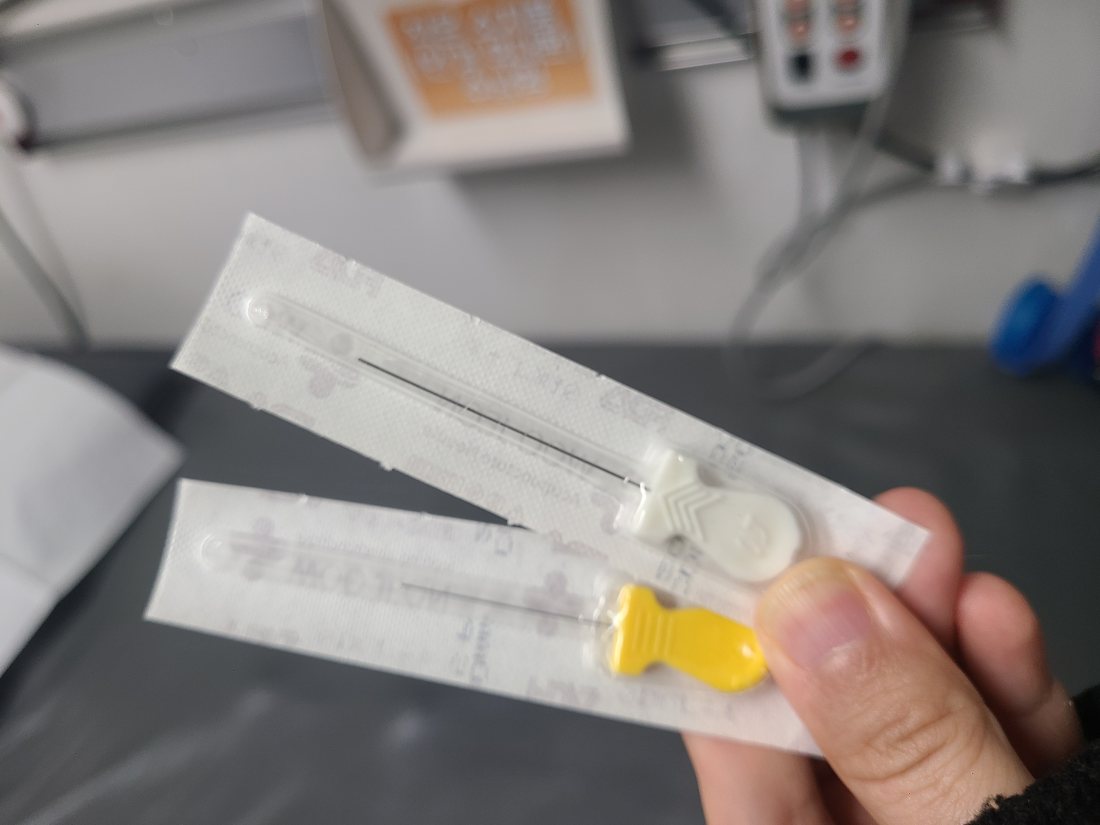 개별 포장된 일회용 멸균 침